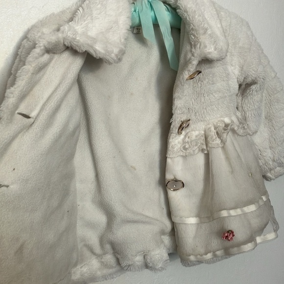 Purad Girl faux fur flouncy coat with tiered  mesh ruffles and lace 2T - Picture 7 of 11